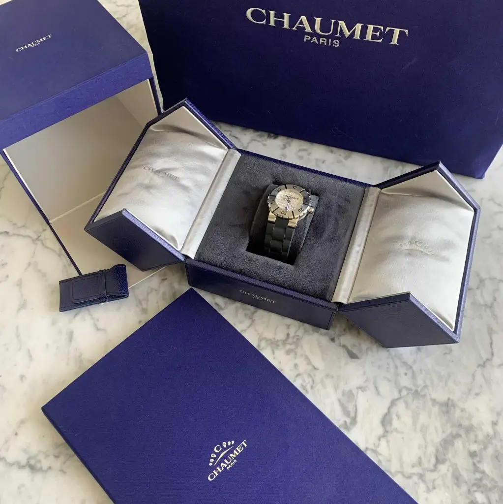 Chaumet Luxury Watch - Modern Design & Precision - BRANDFULL