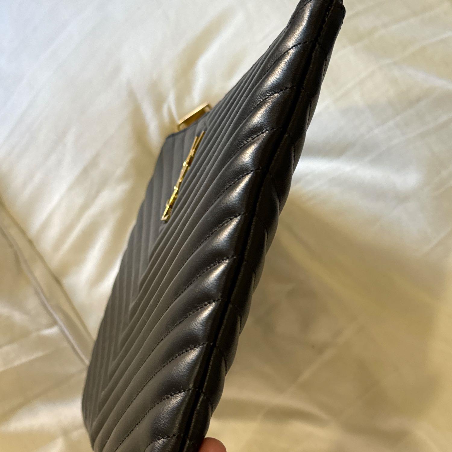 Yves Saint Laurent Pouch