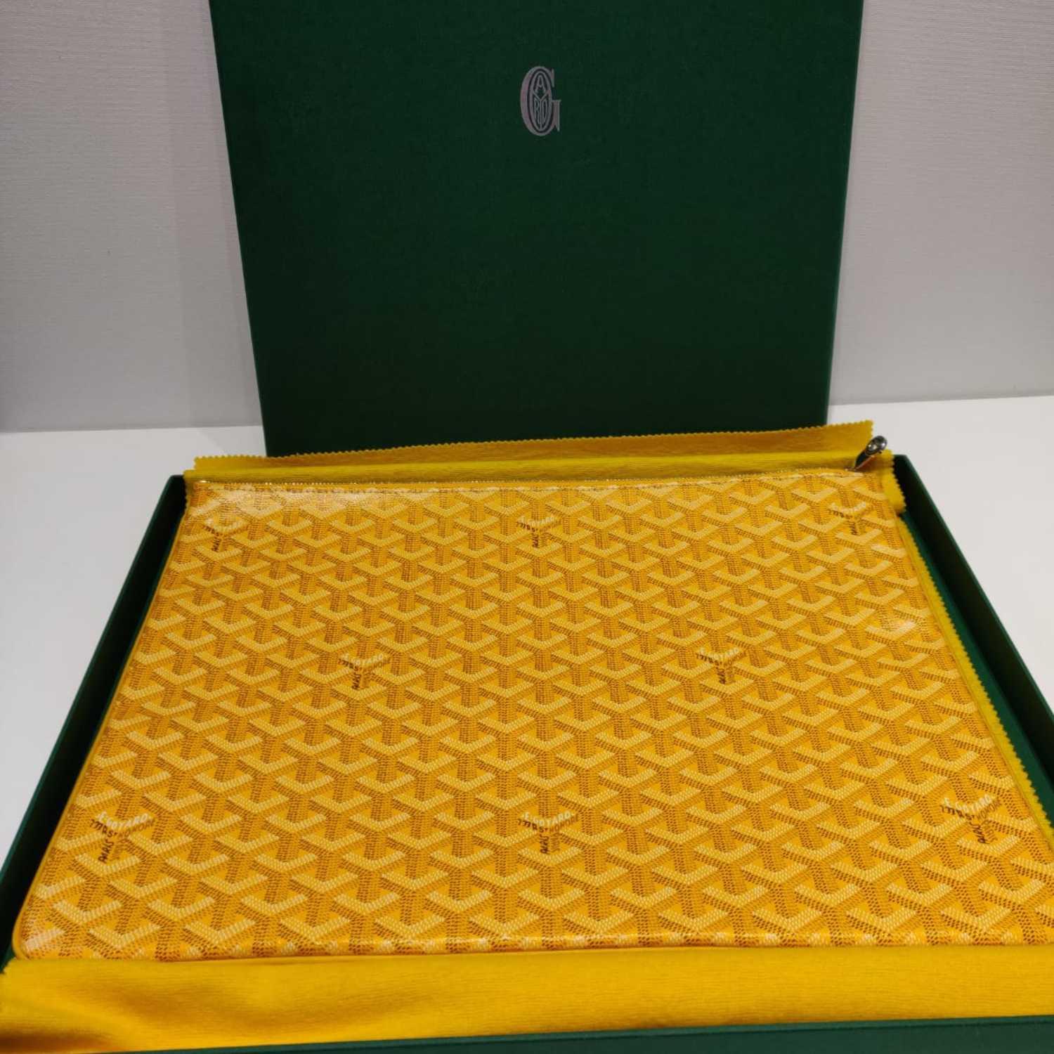 Goyard Pouch